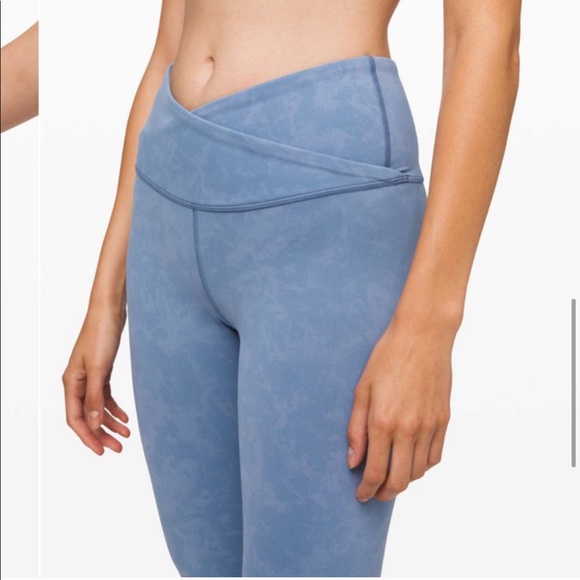 Lululemon NWOT Always on High-Rise leggings - Picture 6 of 10